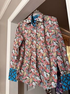 Tizzie Vibrant Paisley Print Long Sleeve Button Down Shirt Contrasting Cuffs